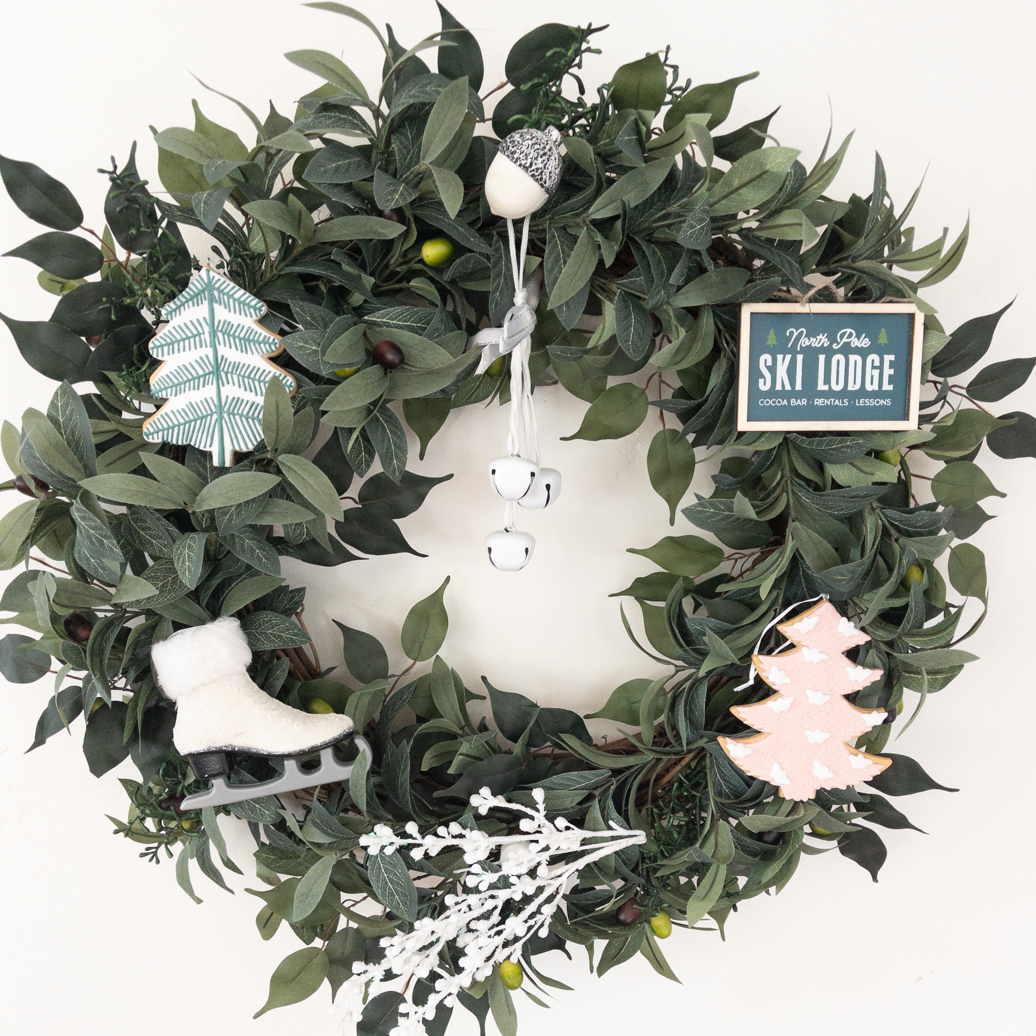 Winter at the Lodge (7 Piece Set)